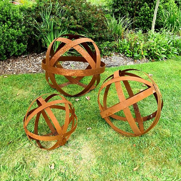 Corten Orb